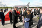 Premiér M. Topolánek krátce po přistání na letišti v Bogotě