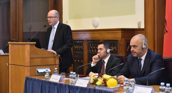 Premiér Bohuslav Sobotka se v úterý 13. října 2015 zúčastnil Česko-albánského ekonomického fóra.