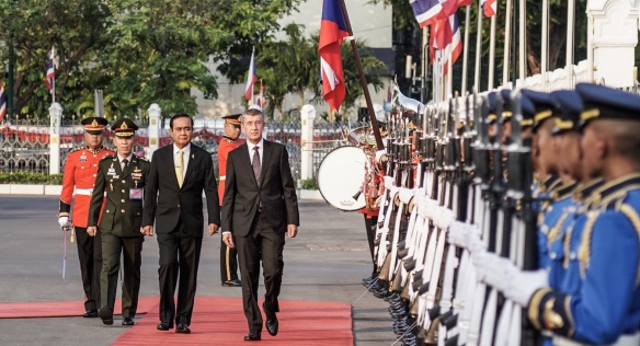 Český premiér Andrej Babiš a předseda thajské vlády Prajutch Čan-Oča, 16. ledna 2019 v Bangkoku.