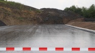 V Litochovicích nad Labem došlo k masivnímu sesuvu půdy na rozestavěnou dálnici D8, 7. června 2013