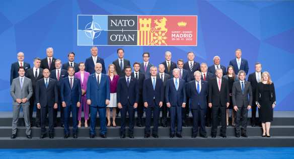 Společné foto lídrů zemí Severoatlantické aliance, 29. června 2022. Zdroj: NATO.