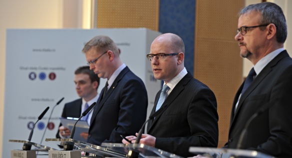 Tisková konference po jednání vlády 14. ledna 2015.