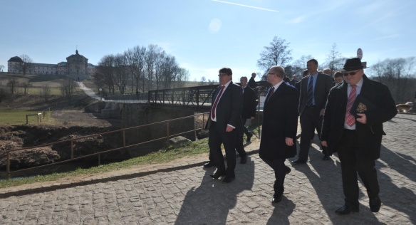 Předseda vlády ČR Bohuslav Sobotka si prohlédl po rekonstrukci hospital Kuks, 23. března 2015.