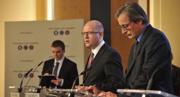 Tisková konference po jednání vlády, 1. prosince 2014.