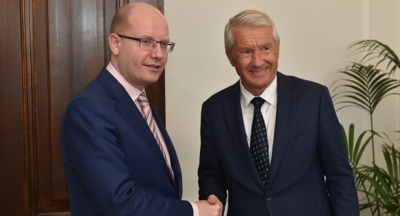 Premiér Bohuslav Sobotka přijal delegaci Rady Evropy vedenou generálním tajemníkem Thorbjørnem Jaglandem, 21. dubna 2017.