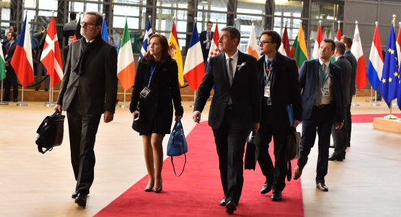 Prime Minister Andrej Babiš enters the European Council meeting hall, 22 March 2018.