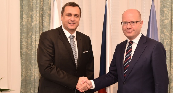 Předseda vlády Bohuslav Sobotka se setkal s předsedou Národní rady Slovenské republiky Andrejem Dankem, 25. září 2017.