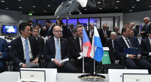 Premiér Sobotka diskutoval s českými a bavorskými podnikateli, 11. března 2016.