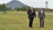 Premiér Bohuslav Sobotka navštívil sportovně-rekreační areál Vrchbělá a zúčastnil se jeho slavnostního otevření, 23. srpna 2016. 