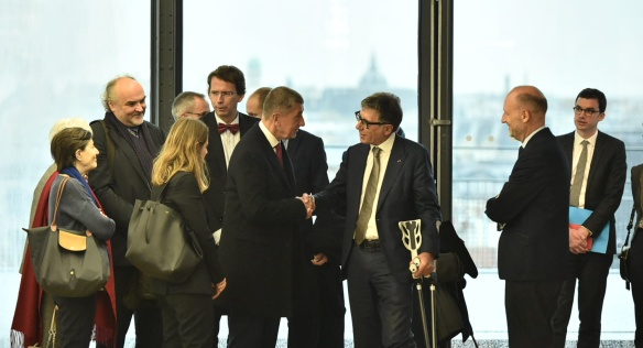 V Paříži jednal Andrej Babiš s prezidentem Centre Pompidou Sergem Lasvignesem, 12. listopadu 2018. 