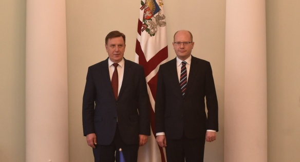 Předseda vlády Bohuslav Sobotka jednal s předsedou vlády Lotyšské republiky Māris Kučinskisem, 5. listopadu 2016.