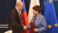Premiér Bohuslav Sobotka a polská premiérka Beata Szydlová podepsali memorandum o realizaci plynovodu Stork II, 6. září 2016.