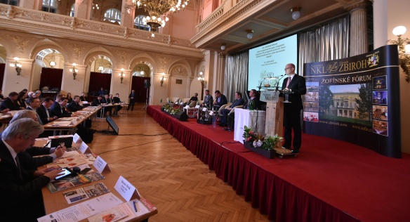 Předseda vlády Bohuslav Sobotka zahájil v úterý 21. února 2017 již 207. Žofínské fórum.
