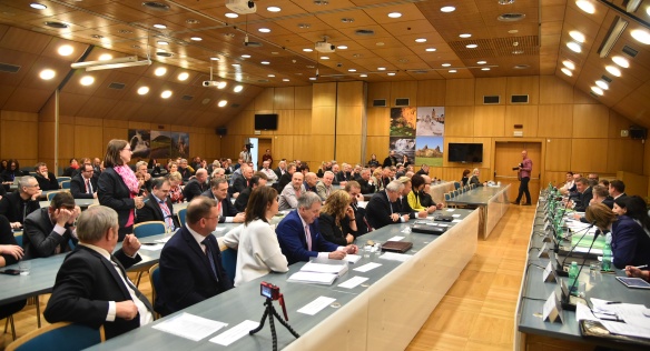 Členové vlády diskutovali se starosty měst a obcí Libereckého kraje, 13. března 2018.