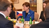 Premiér Sobotka jednal s premiérkou Polska Beatou Szydlovou, 3. prosince 2015.