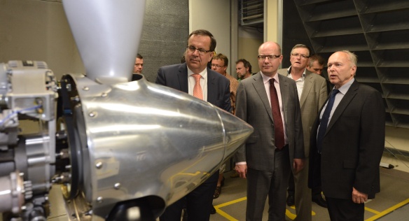 Premiér Bohuslav Sobotka 3. července 2015 navštívil První brněnskou strojírnu ve Velké Bíteši.