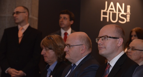 Premiér Bohuslav Sobotka a ministr Daniel Herman zahájili 5. června v Táboře výstavu Jan Hus 1415/2015.