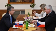 Premiér Jiří Rusnok přijal v úterý 29. října 2013 nového slovenského velvyslance Petera Weisse. 