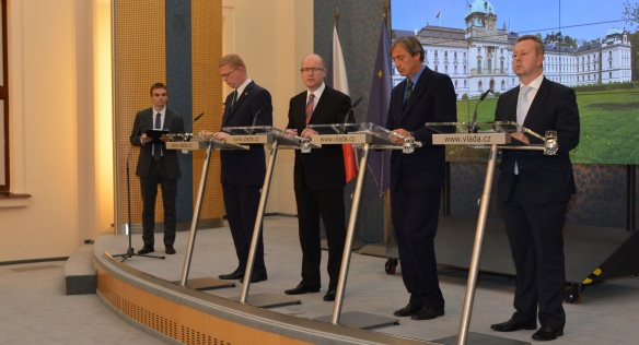Tisková konference po jednání vlády 3. září 2014.