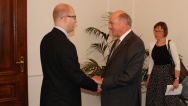 Předseda vlády ČR Bohuslav Sobotka se setkal se zemským hejtmanem Dolních Rakous Erwinem Pröllem, 30. června 2014.