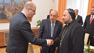 Předseda vlády Bohuslav Sobotka přijal v úterý 27. října 2015 duchovního Syrské pravoslavné církve otce Benjamina Shamouna.