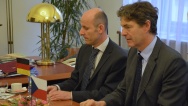 Premiér Bohuslav Sobotka se ve středu 22. října 2014 setkal velvyslancem Spolkové republiky Německo v ČR A. F. Freytagem von Loringhovenem.
