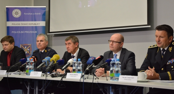 Premiér Sobotka vyhodnotil 2. února 2016 společně s ministrem financí Babišem výsledky činnosti speciálního týmu Daňové Kobry.