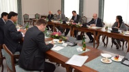 Premiér Sobotka jednal s Lakšmí Mittalem, předsedou představenstva a generálním ředitelem společnosti ArcelorMittal, 15. července 2015.