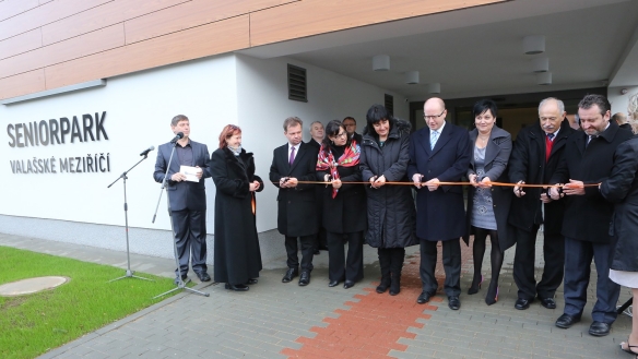Slavnostní otevření Seniorparku ve Valašském Meziříčí, 1. prosince 2015.