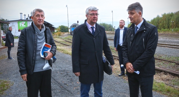 V Kladně proběhla tisková konference k modernizaci železniční trati s odbočkou na letiště, 7. října 2021.