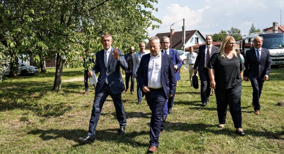 Premiér v Karlovarském kraji řešil dostavbu dálnice D6 i rekonstrukci hotelu Thermal, 30. srpna 2019.