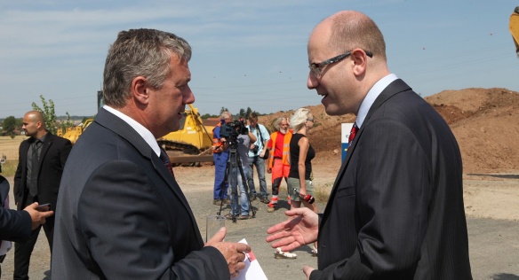 Předseda vlády ČR Bohuslav Sobotka se v úterý 22. července 2014 zúčastnil slavnostního zahájení výstavby dálnice D11.