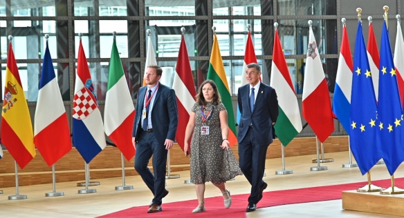 Premiér se 30. června až 2. července 2019 zúčastnil mimořádného zasedání Evropské rady v Bruselu.