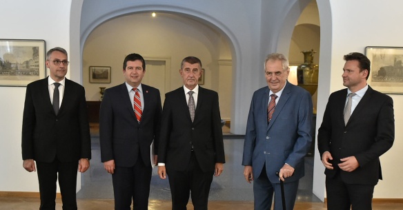 Setkání ústavních činitelů k zahraniční politice na Pražském hradě, 12. září 2018.