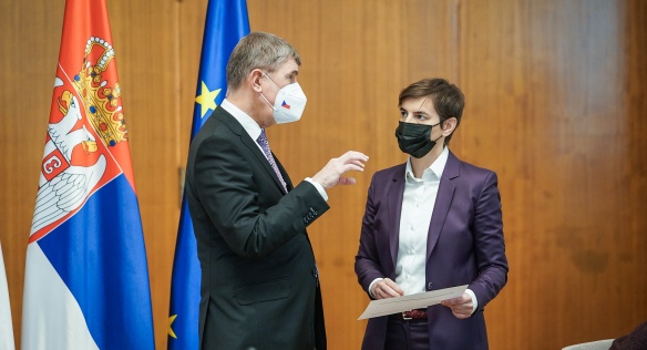 Premiér Babiš jednal v Bělehradě se srbskou premiérkou Anou Brnabićovou o zkušenostech s očkováním proti covid-19, 10. února 2021