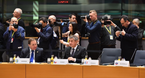 Premiér Andrej Babiš se v neděli 25. listopadu 2018 zúčastnil mimořádného summitu EU k brexitu.