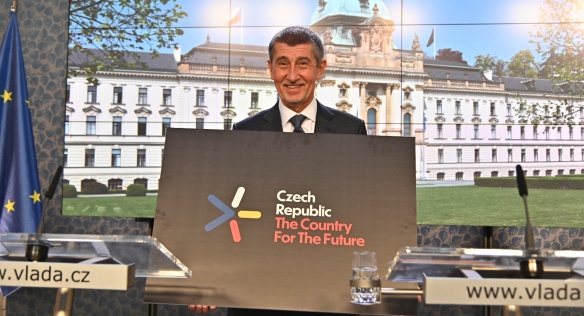 Předseda vlády Andrej Babiš představil novinářům nové logo, kterým bude ČR propagovat svou inovační strategii