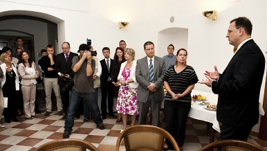 Premiér Petr Nečas se setkal s členskými nadacemi a fondy sdruženými v asociacích Fóra dárců