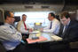 David Cameron, Petr Nečas a Vojtěch Belling ve vlaku z Londýna do Bruselu, 1. března 2012