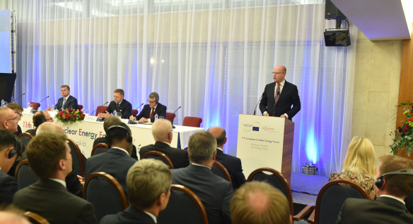 Premiér Sobotka se v úterý 4. října 2016 zúčastnil společně s premiérem Slovenské republiky Ficem 11. ročníku Evropského jaderného fóra v Bratislavě.