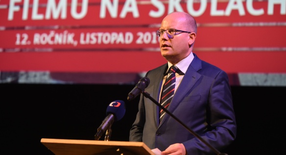 Předseda vlády Bohuslav Sobotka se v úterý 1. listopadu 2016 zúčastnil slavnostního udílení Cen Příběhů bezpráví. 