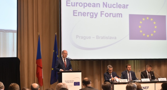 Předseda vlády Bohuslav Sobotka se zúčastnil 12. plenárního zasedání Evropského jaderného fóra, 23. května 2017.