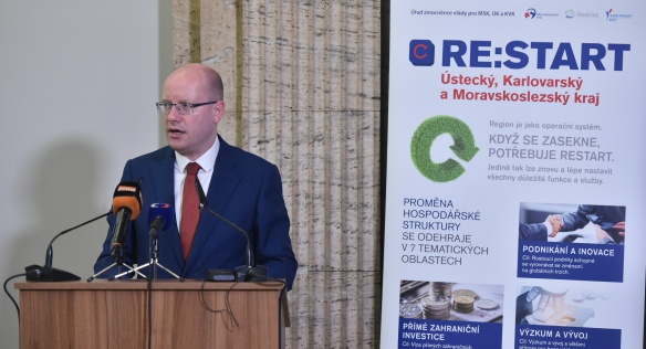 Předseda vlády Bohuslav Sobotka vystoupil na Konferenci pro Strategii restrukturalizace Re:start, 1. června 2017.