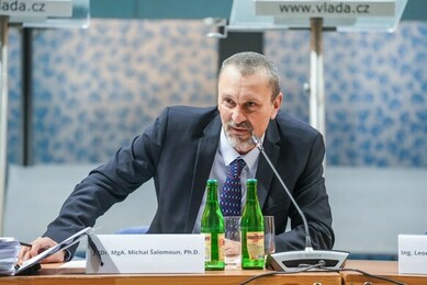 Ministr pro legislativu Michal Šalomoun na Radě vlády pro koordinaci boje s korupcí, 14. 11. 2022