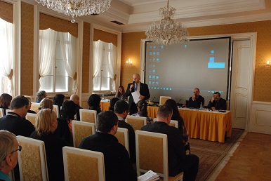Náměstek Petr Krčál zahájil konferenci k sociálnímu bydlení, kterou spolupořádala Agentura pro sociální začleňování