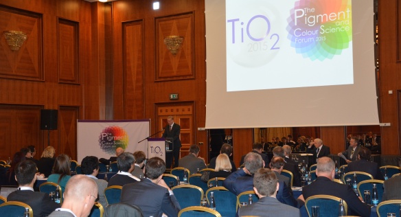 Vicepremiér Bělobrádek zahájil The Pigment and Colour Science Forum