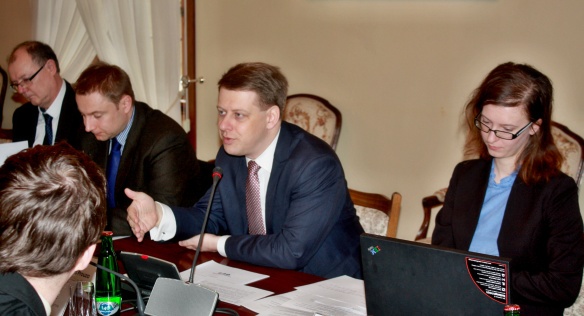 Kulatý stůl v Hrzánském paláci zahájil státní tajemník pro evropské záležitosti Tomáš Prouza.