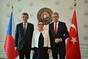 Andrej Babiš s tureckou ministryní obchodu Ruhsar Pekcanovou a ministrem průmyslu a obchodu Karlem Havlíčkem, 3. září 2019.