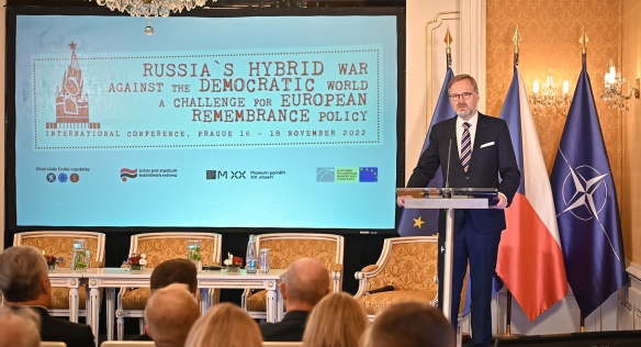 Projev premiéra Petra Fialy na zahájení mezinárodní konference Hybridní válka Ruska proti demokratickému světu, 17. listopadu 2022.