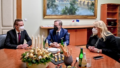 Předseda vlády uvedl Ivana Bartoše do funkce ministra pro místní rozvoj, 17. prosince 2021.